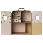 MAILEG SUITCASA ÖSSZECSUKHATÓ HÁZIKÓ KISEBB EGEREKNEK 2025