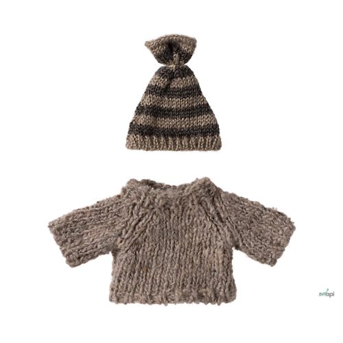 MAILEG RUHA NAGYTESTVÉR EGÉRFIÚ - KÖTÖTT PULÓVER ÉS SAPKA