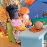 GRIMM'S RUGALMAS JÁTÉKBABA, MIA