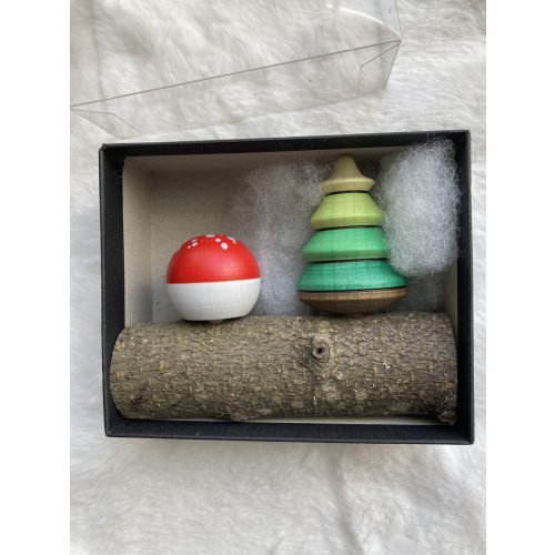 MADER PÖRGETTYŰ FATÖRZSÖN , DOBOZBAN 