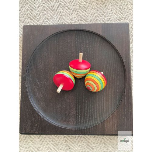 MADER PÖRGETTYŰ,  SOMMEREI