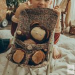 OLLIELLA JÁTÉK BABAKOCSI, GARLAND