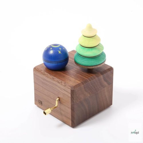 MADER ZENEDOBOZ FA + LUNA PÖRGETTYŰVEL - "STILLE NACHT"